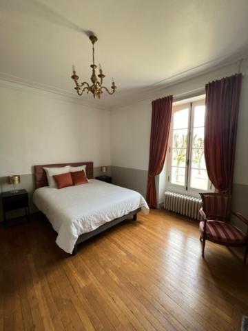 Chateau De Villefargeau Extérieur photo